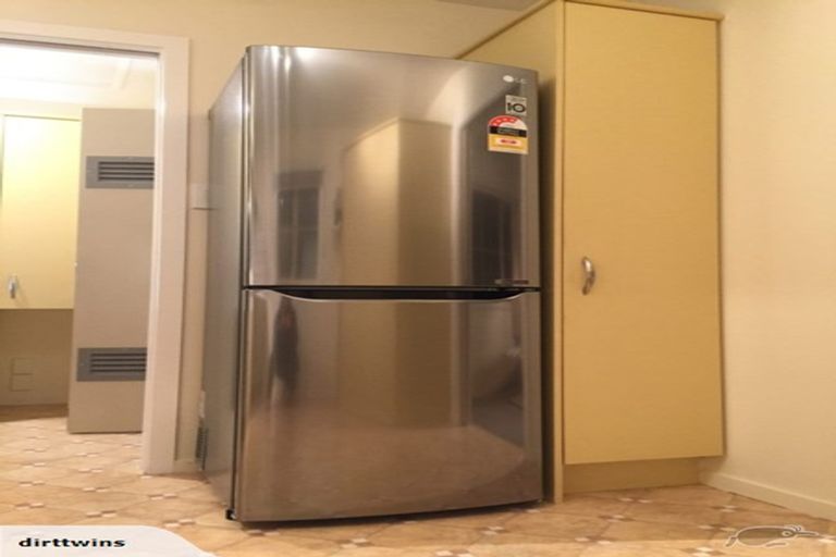 Photo of property in 243 Helensburgh Road, Helensburgh, Dunedin, 9010