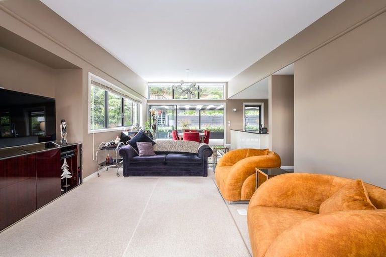 Photo of property in 11 Janice Place, Mount Pleasant, Christchurch, 8081