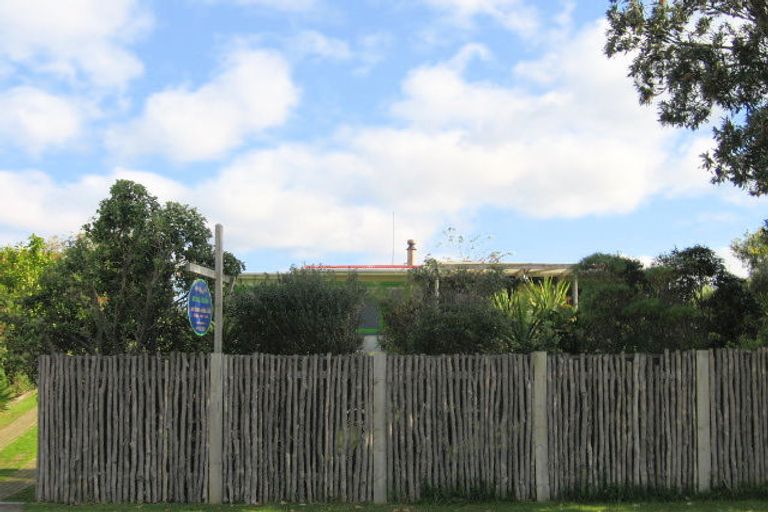 Photo of property in 682 Papamoa Beach Road, Papamoa Beach, Papamoa, 3118