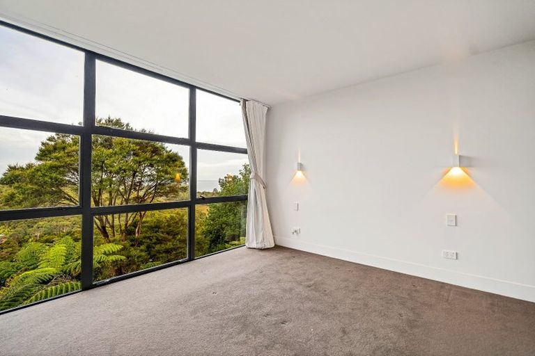 Photo of property in 73 Minnehaha Avenue, Titirangi, Auckland, 0604