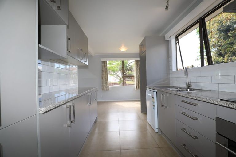 Photo of property in 34 Jandell Crescent, Bucklands Beach, Auckland, 2014
