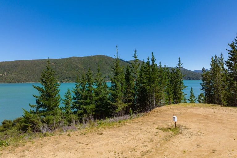 Photo of property in 4954 Kenepuru Road, Ohauparuparu Bay, Picton, 7282