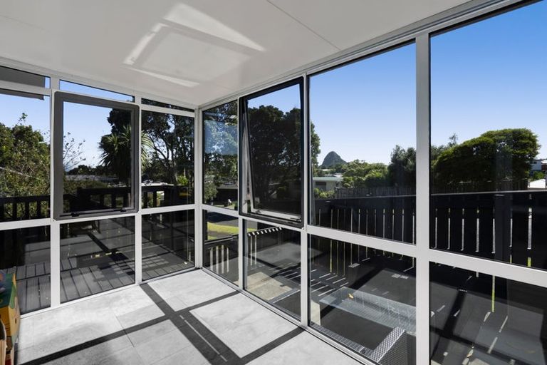 Photo of property in 33 Norwich Avenue, Spotswood, New Plymouth, 4310