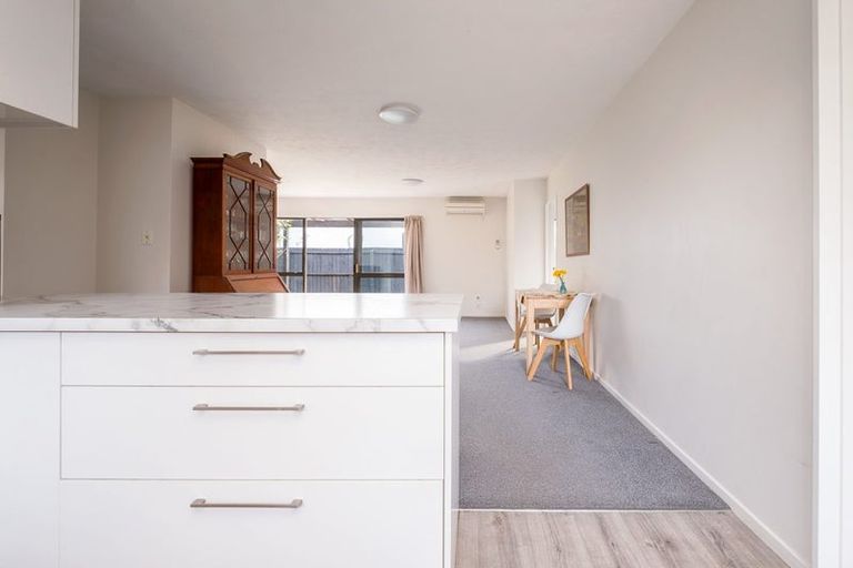 Photo of property in 2/112a Poulson Street, Addington, Christchurch, 8024