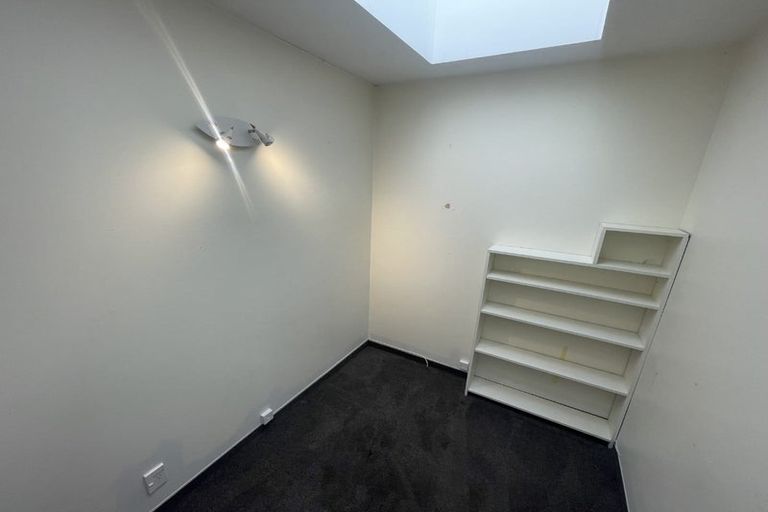 Photo of property in 2/36 Montgomery Street, Stokes Valley, Lower Hutt, 5019