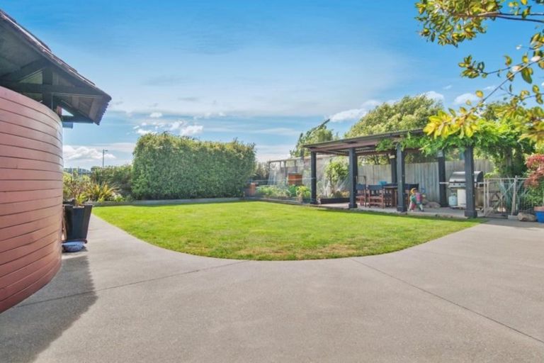 Photo of property in 22 Markham Way, Rolleston, 7614