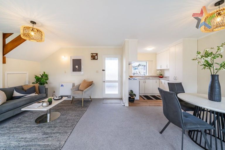 Photo of property in 4/74 Freyberg Street, Lyall Bay, Wellington, 6022