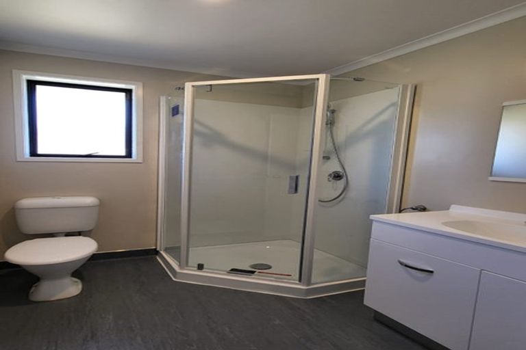 Photo of property in 49 Cyclamen Road, Mangere, Auckland, 2022