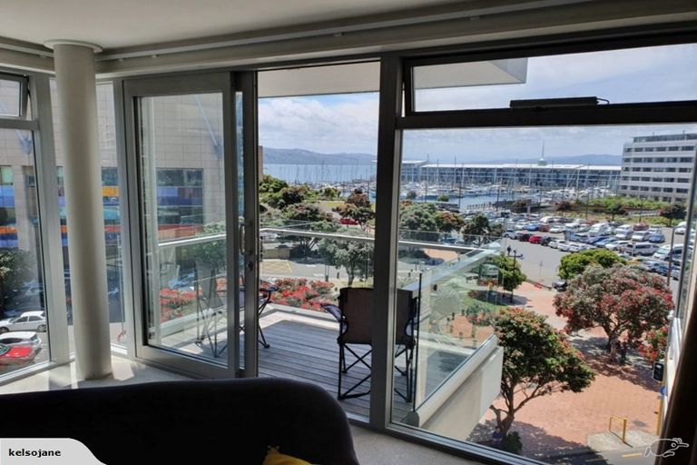 Photo of property in Piermont Apartments, 4e/82 Cable Street, Te Aro, Wellington, 6011