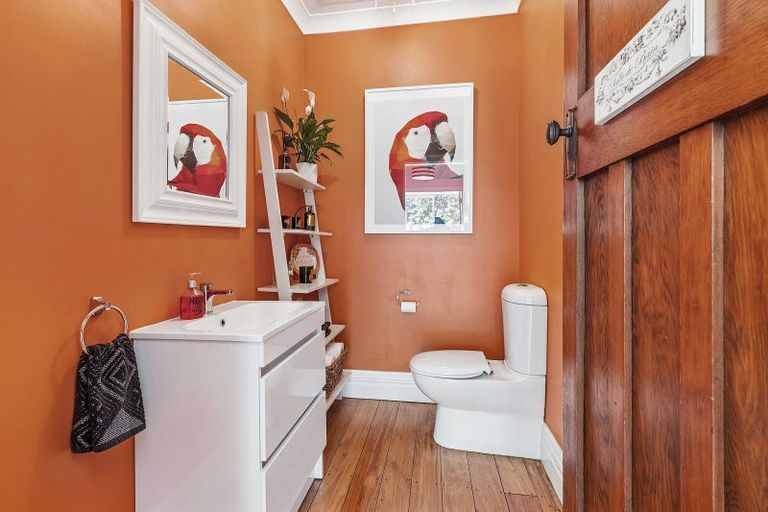 Photo of property in 8 Plymouth Street, Karori, Wellington, 6012