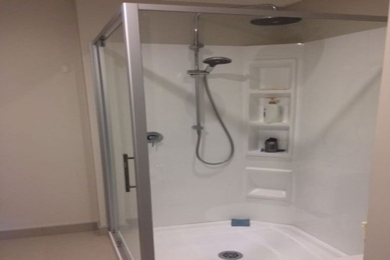 Photo of property in 14a Gracechurch Drive, Flat Bush, Auckland, 2016