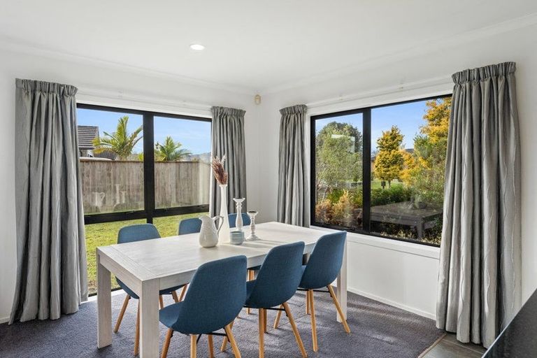 Photo of property in 10 Moy Place, Otaki, 5512