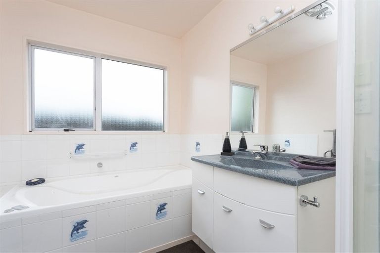 Photo of property in 28a Isaac Wilson Road, Kaiapoi, 7630