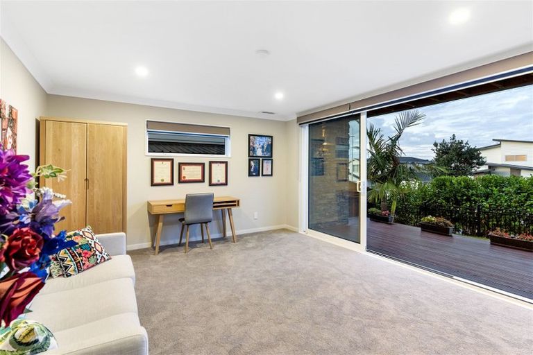 Photo of property in 30 Bounty Road, Long Bay, Auckland, 0630