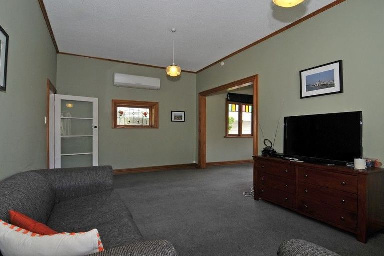 Photo of property in 26 Clarence Street, Brooklyn, Wellington, 6021