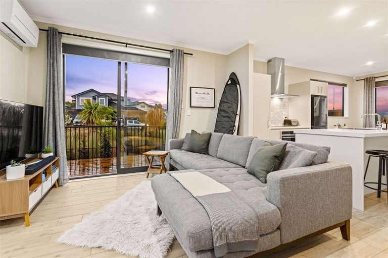 Photo of property in 73 Vinistra Road, Kumeu, 0810