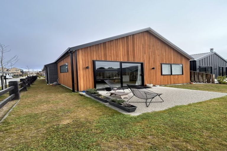 Photo of property in Northlake, 21 Cairnmuir Street, Wanaka, 9305