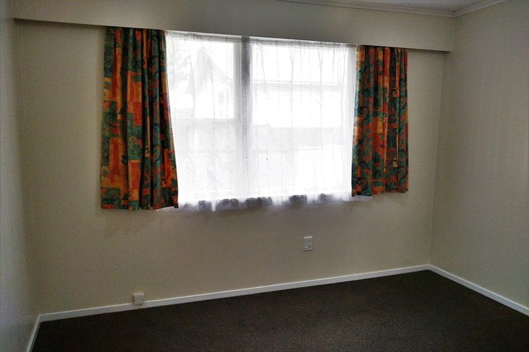 Photo of property in 1/129 Martin Street, Wallaceville, Upper Hutt, 5018