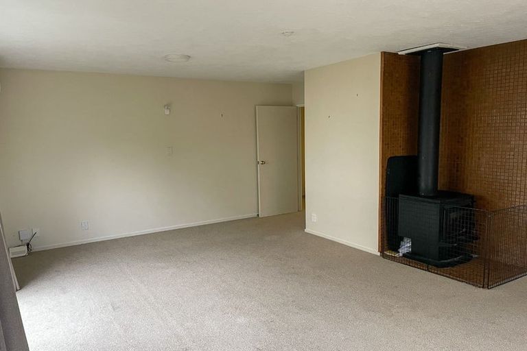 Photo of property in 38 Sayers Crescent, Ilam, Christchurch, 8041