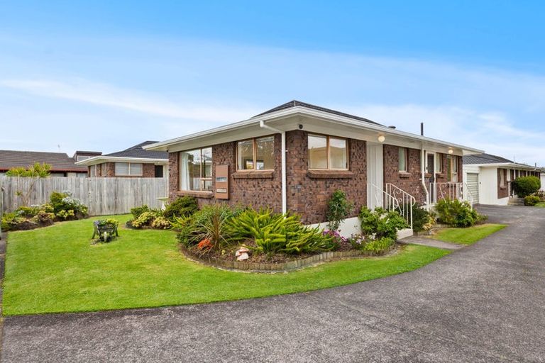 Photo of property in 5/33 Swanson Road, Henderson, Auckland, 0610