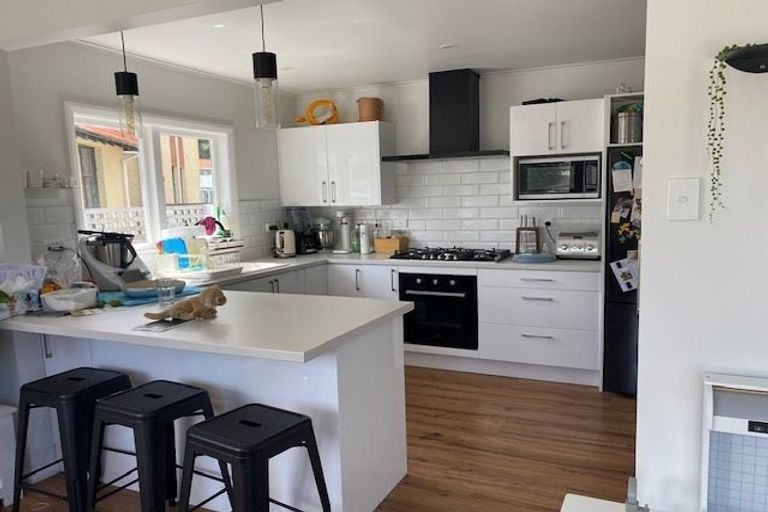 Photo of property in 152 Muritai Road, Eastbourne, Lower Hutt, 5013