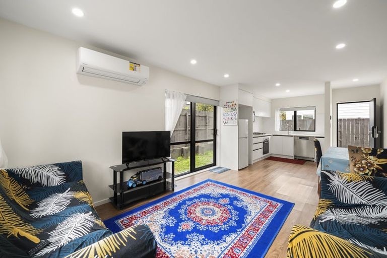 Photo of property in 14d Volante Avenue, Wattle Downs, Auckland, 2103