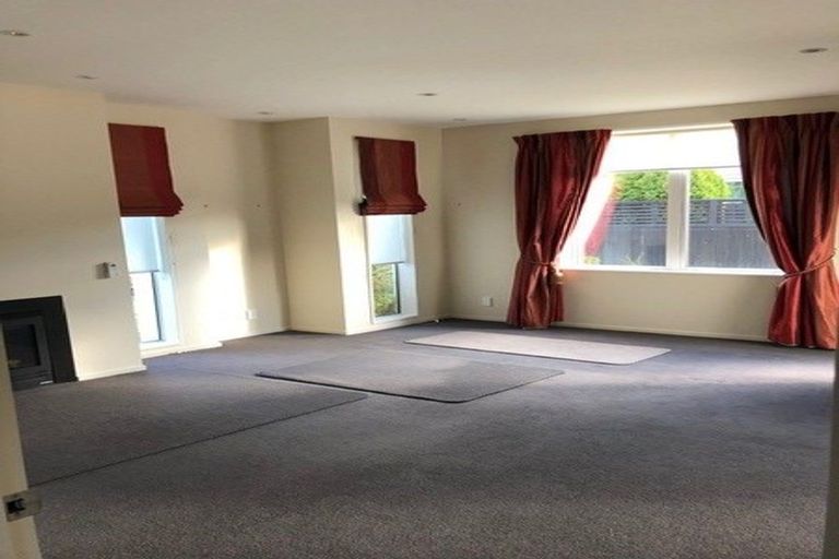 Photo of property in 12 Devonport Lane, St Albans, Christchurch, 8014