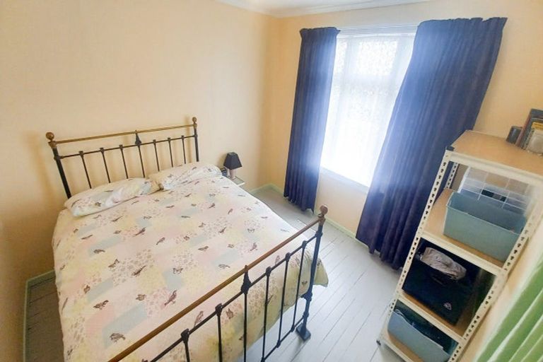 Photo of property in 17 Half Mile Road, Tuatapere, 9620