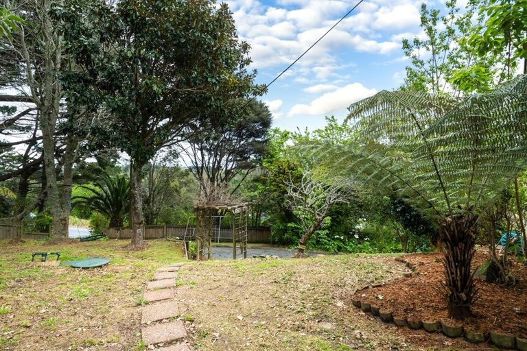 Photo of property in 103 Waitakere Road, Waitakere, Auckland, 0816