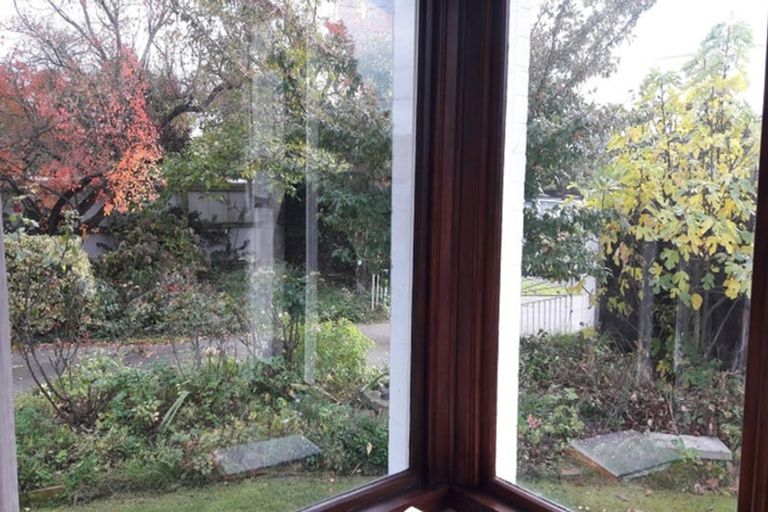 Photo of property in 121 Hamilton Avenue, Ilam, Christchurch, 8041