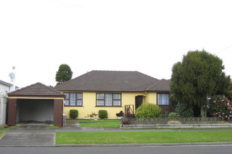 Photo of property in 31 Wallath Road, Westown, New Plymouth, 4310