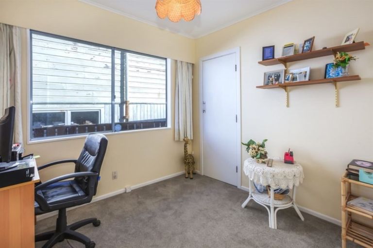 Photo of property in 33 Truscott Avenue, Johnsonville, Wellington, 6037
