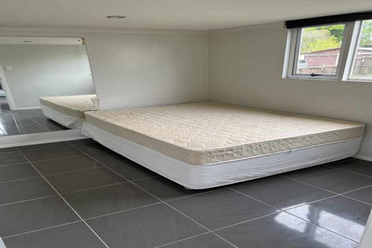 Photo of property in 41 Thornlow Street, Glendene, Auckland, 0602