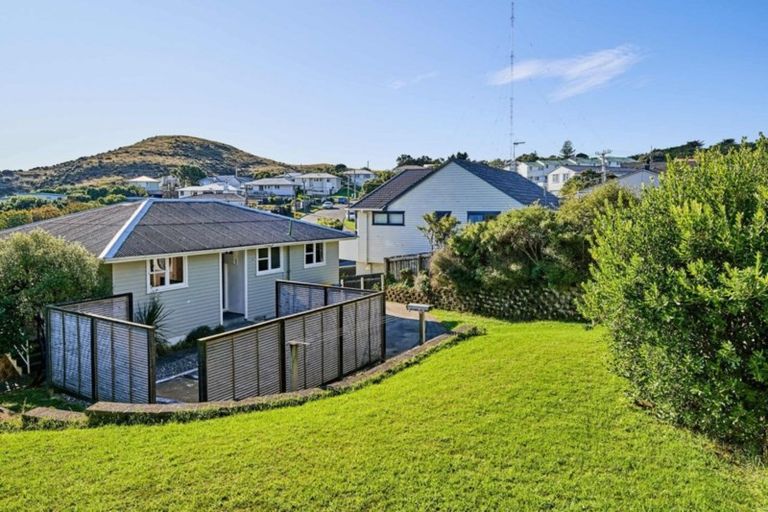 Photo of property in 153 Dimock Street, Titahi Bay, Porirua, 5022