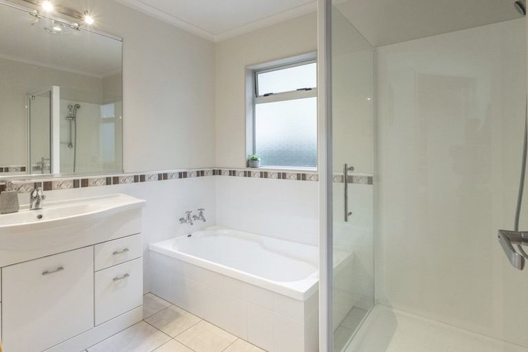 Photo of property in 151 Milton Road, Bluff Hill, Napier, 4110