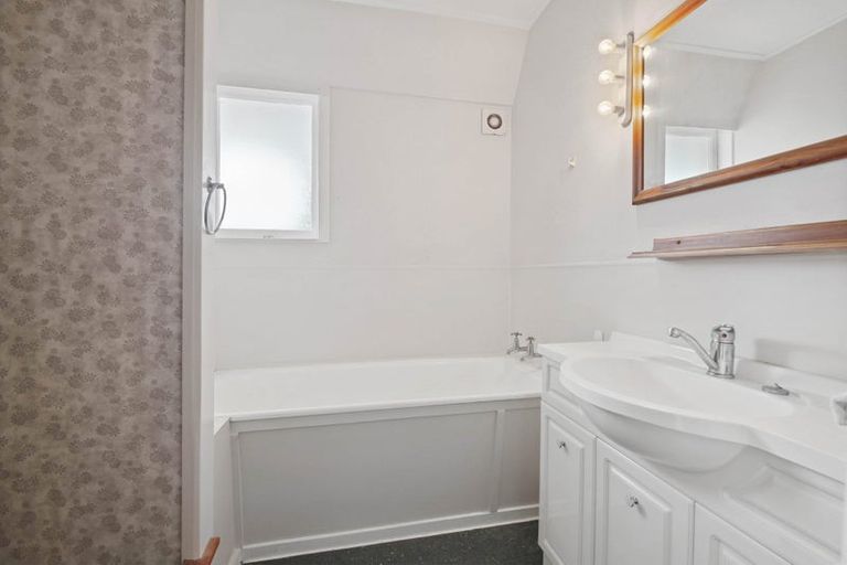 Photo of property in 47 Ridge Road, Howick, Auckland, 2014