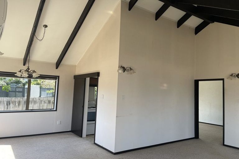 Photo of property in 9 Sheralee Place, Bucklands Beach, Auckland, 2014
