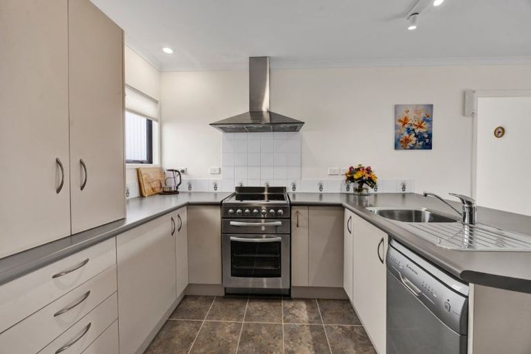 Photo of property in 106 Smart Road, Glen Avon, New Plymouth, 4312