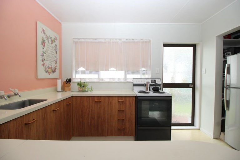 Photo of property in 28b Pollen Street, Woodville, 4920