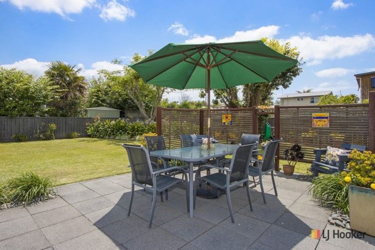 Photo of property in 10 Hereford Place, Waihi Beach, 3611