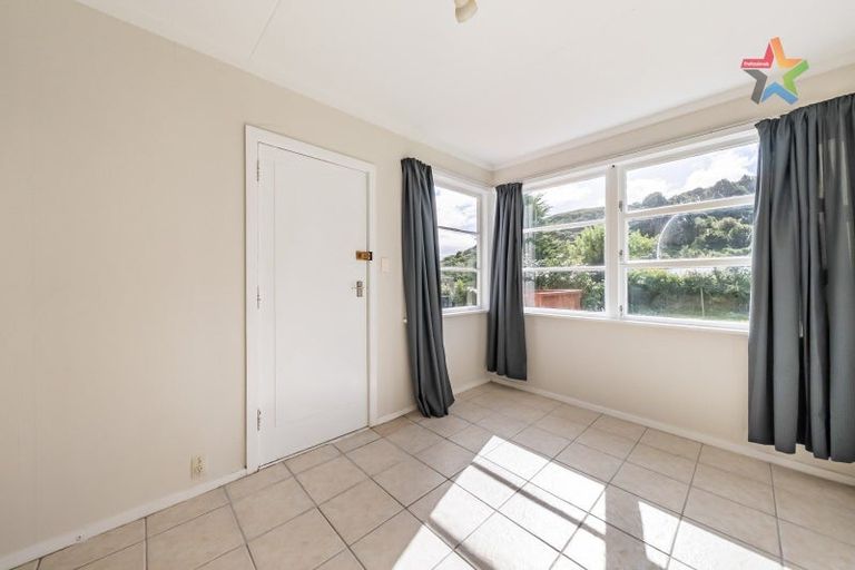 Photo of property in 66 Wilkie Crescent, Naenae, Lower Hutt, 5011