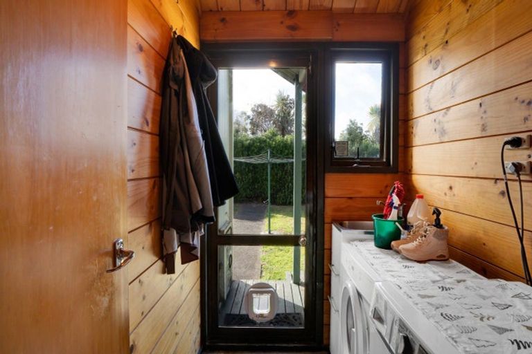 Photo of property in 8 Pohutukawa Drive, Opunake, 4616