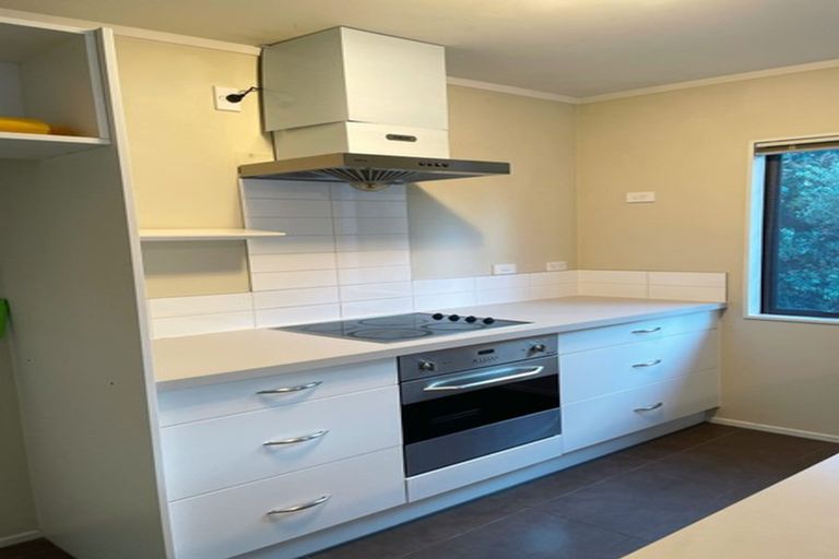 Photo of property in 168 Verbena Road, Birkdale, Auckland, 0626