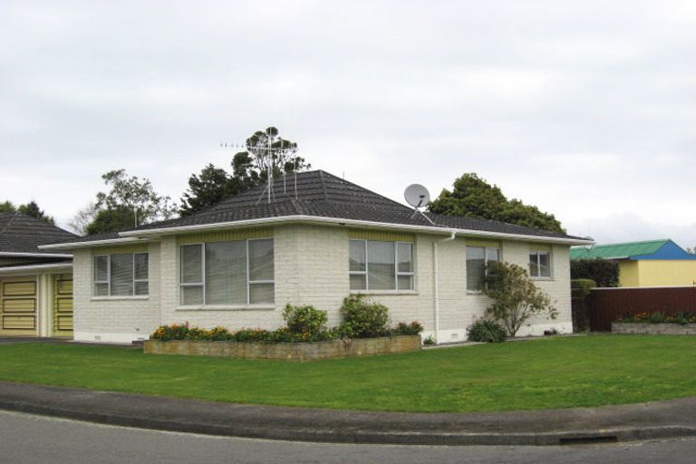 Photo of property in 1 Harrow Street, Levin, 5510