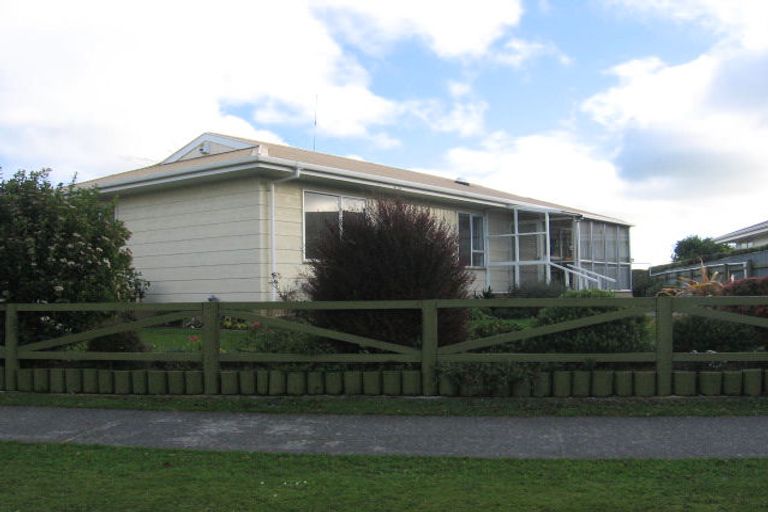 Photo of property in 61 Herbert Avenue, Cloverlea, Palmerston North, 4412