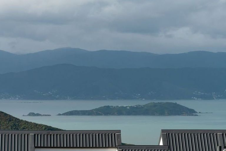 Photo of property in 15 Nagpur Terrace, Broadmeadows, Wellington, 6035