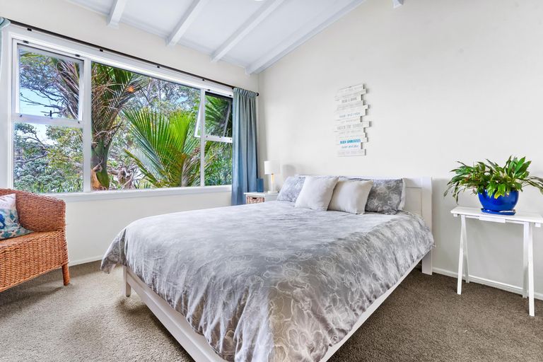 Photo of property in 6 Sea View Road, Leigh, 0985