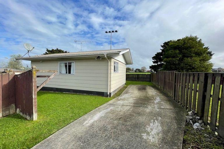 Photo of property in 15 Fleming Street, Manurewa East, Auckland, 2102