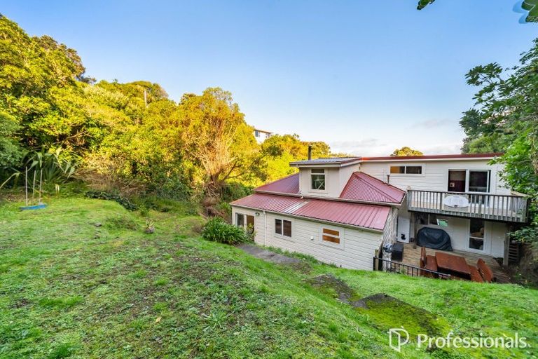 Photo of property in 42 Korokoro Road, Korokoro, Lower Hutt, 5012