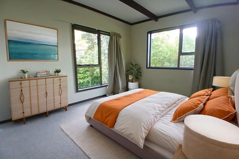 Photo of property in 3 Tree Top Lane, Paparangi, Wellington, 6037